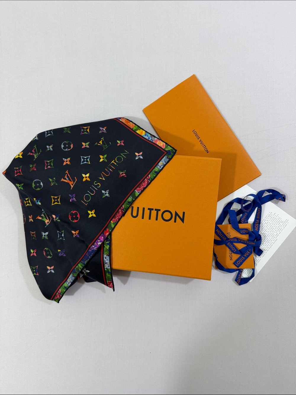 Louis Vuitton Carré 45 LV Garden Silk Scarf Navy Floral Monogram NWT Box